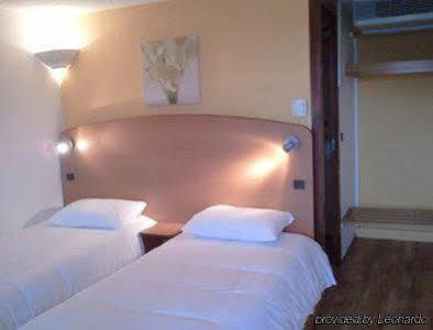 Greet En Beaujolais A6 Hotel 3*